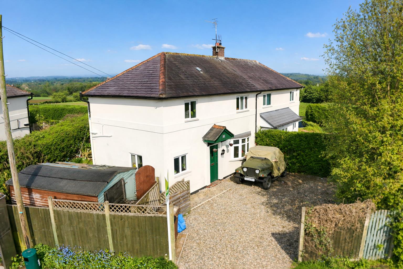 33 Moors Bank, Oswestry, SY10 7BG For Sale